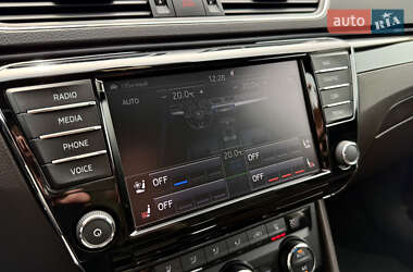 Лифтбек Skoda Superb 2016 в 