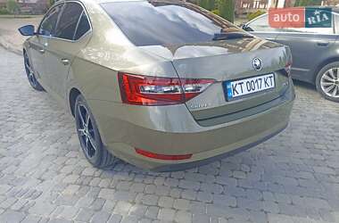 Лифтбек Skoda Superb 2016 в 