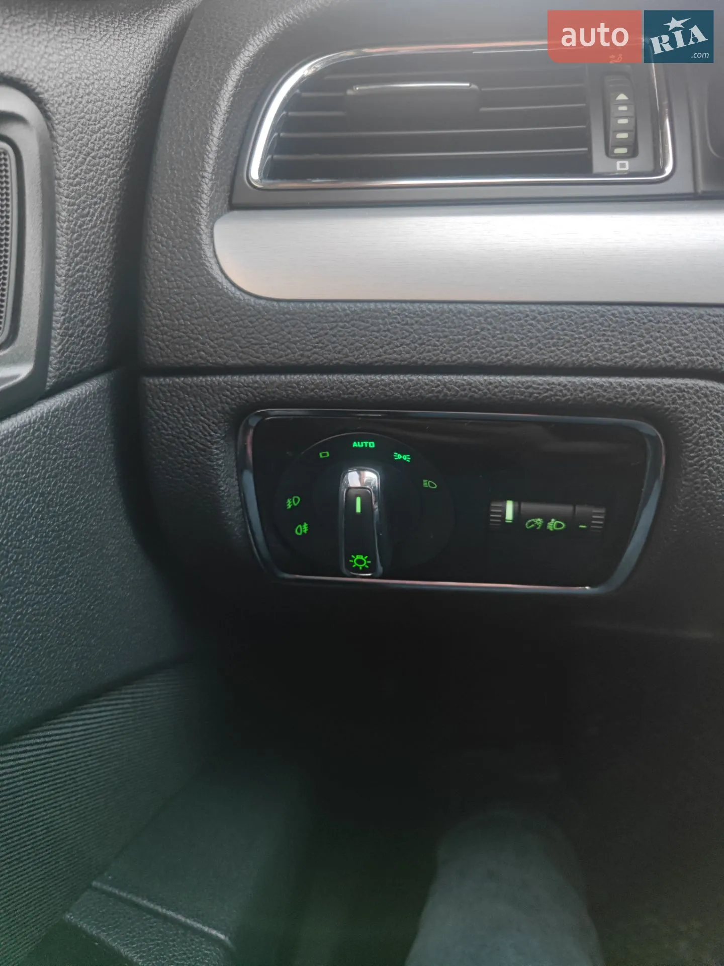 2014 Skoda Superb - мініатюра 2