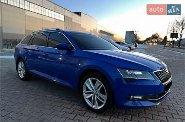 Универсал Skoda Superb 2019 в 