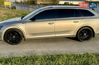 Универсал Skoda Superb 2018 в 