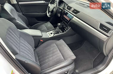 Универсал Skoda Superb 2018 в 