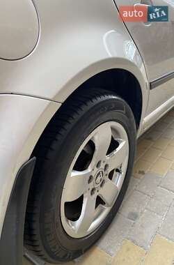 Лифтбек Skoda Superb 2003 в 