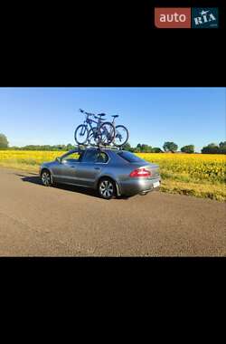 Лифтбек Skoda Superb 2011 в 