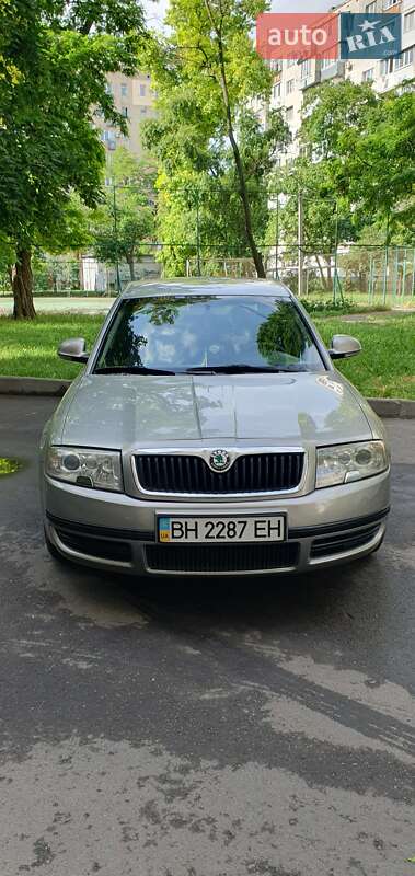 Skoda Superb 2006
