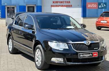 Лифтбек Skoda Superb 2013 в 