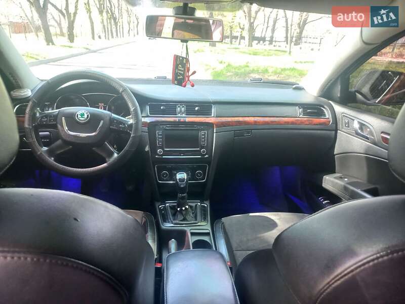 Лифтбек Skoda Superb 2010 в Смеле фото 12 Лифтбек Skoda Superb 2010 в Смеле