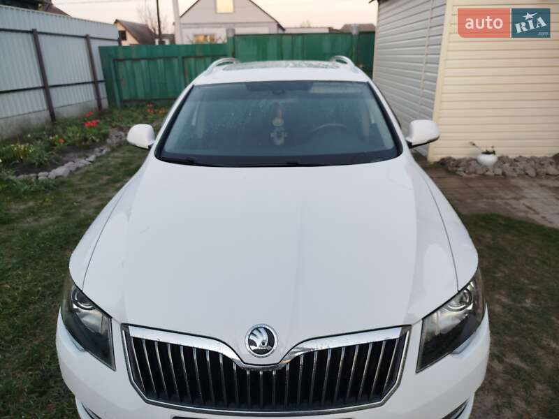 Універсал Skoda Superb 2014 в Охтирці