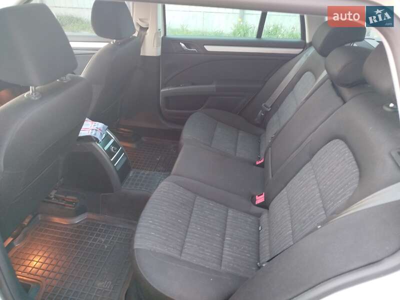 Універсал Skoda Superb 2014 в Охтирці