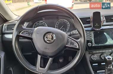 Універсал Skoda Superb 2016 в 