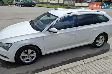 Універсал Skoda Superb 2016 в 