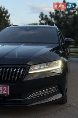Універсал Skoda Superb 2020 в 