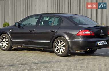 Ліфтбек Skoda Superb 2011 в 