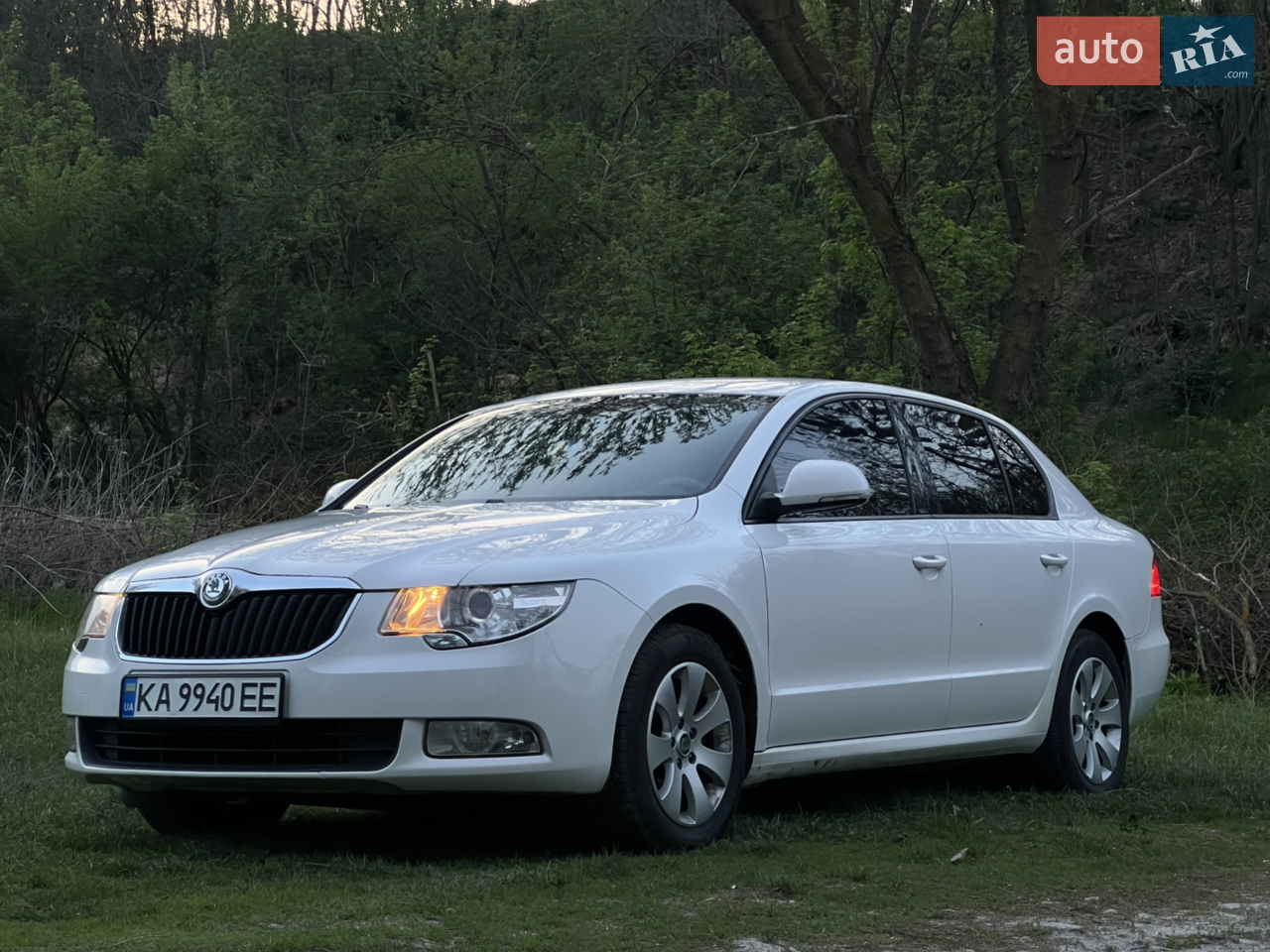 2010 Skoda Superb - мініатюра 18