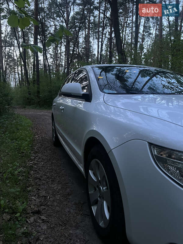 Ліфтбек Skoda Superb 2010 в Києві