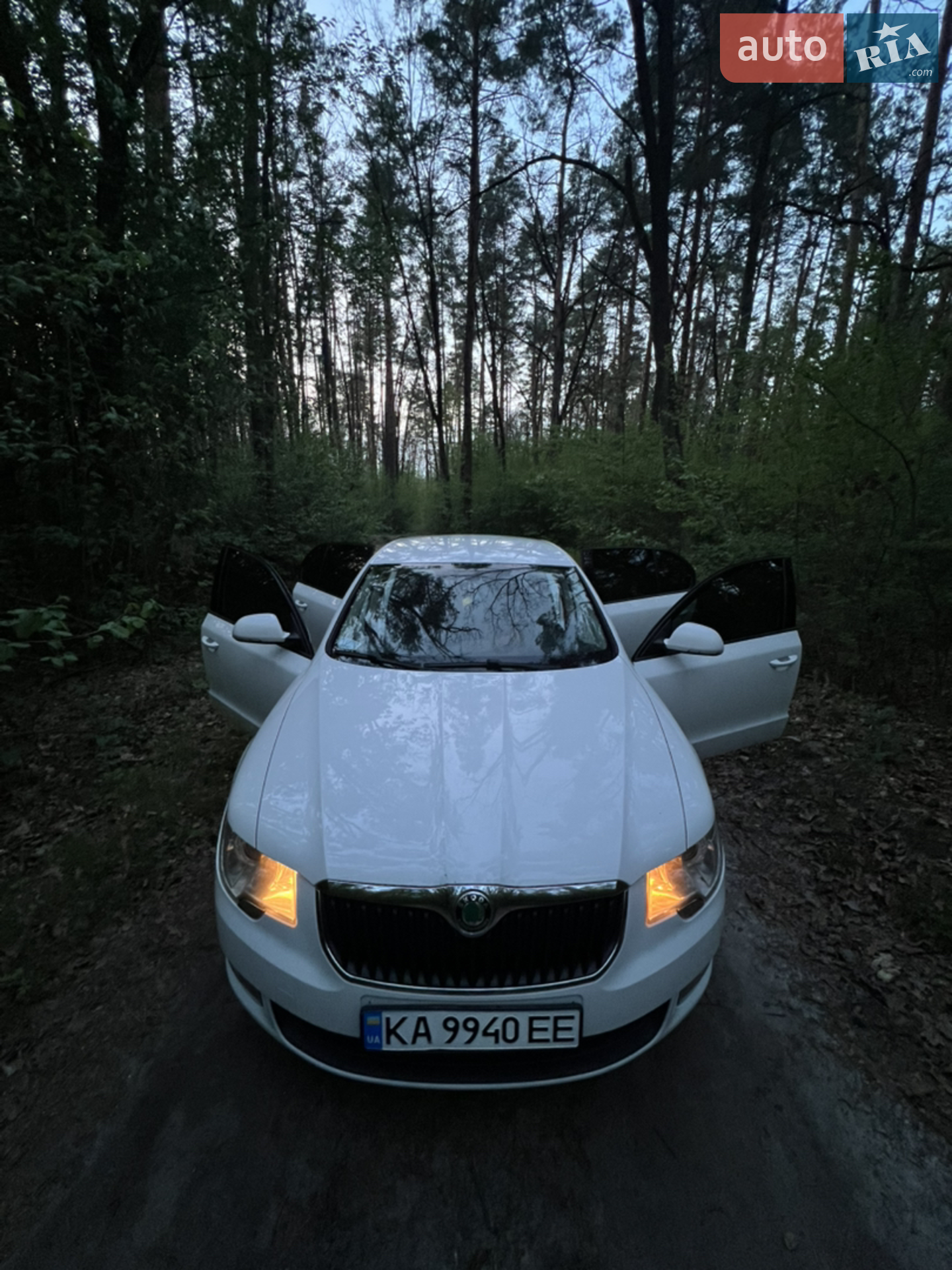 2010 Skoda Superb - мініатюра 12