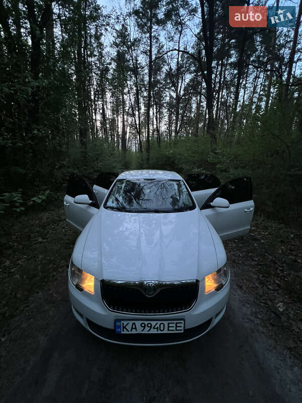 Ліфтбек Skoda Superb 2010 в Києві