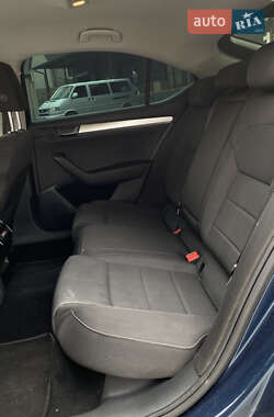 Лифтбек Skoda Superb 2018 в 