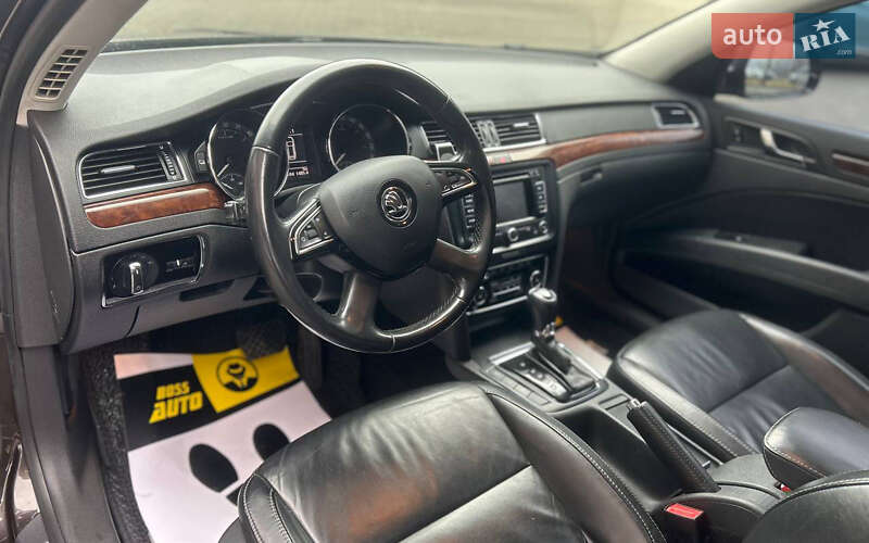 Универсал Skoda Superb 2013 в Черновцах