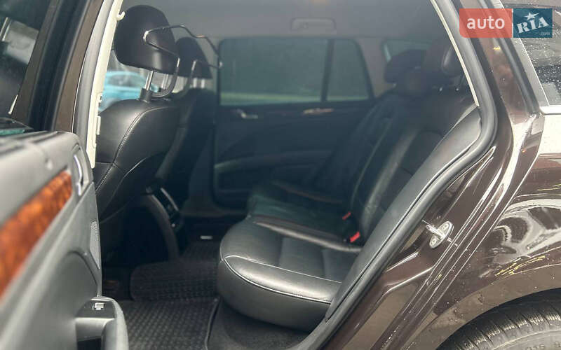 Универсал Skoda Superb 2013 в Черновцах