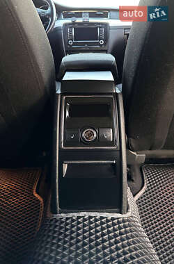 Универсал Skoda Superb 2011 в 