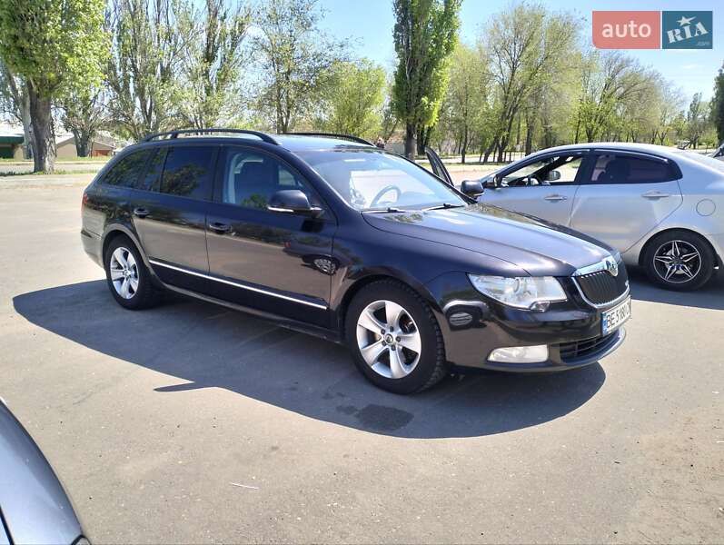 Skoda Superb 2011
