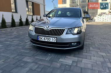 Универсал Skoda Superb 2014 в 