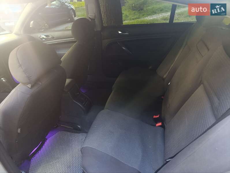 Лифтбек Skoda Superb 2004 в Запорожье