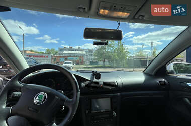 Лифтбек Skoda Superb 2005 в 