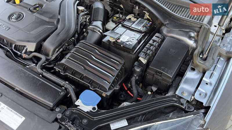 Лифтбек Skoda Superb 2019 в Сваляве
