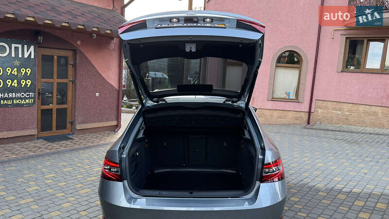 Лифтбек Skoda Superb 2019 в Сваляве