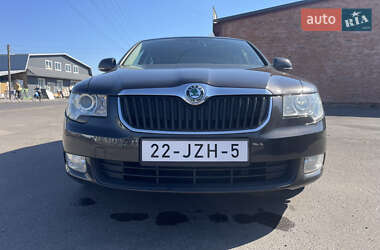 Лифтбек Skoda Superb 2010 в 