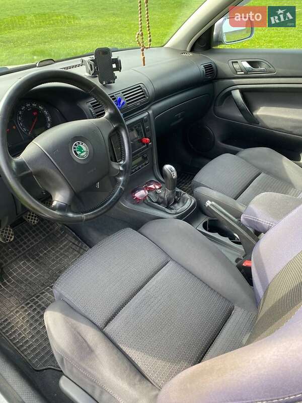 Ліфтбек Skoda Superb 2006 в Рівному