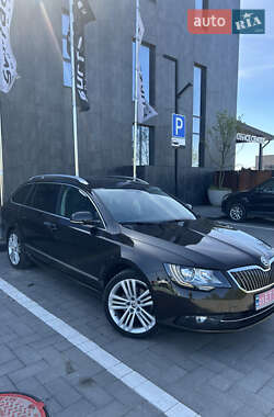 Універсал Skoda Superb 2013 в 