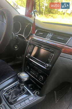 Лифтбек Skoda Superb 2009 в 