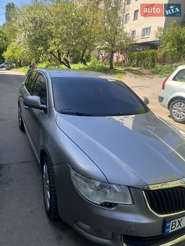 Лифтбек Skoda Superb 2009 в Хмельницком