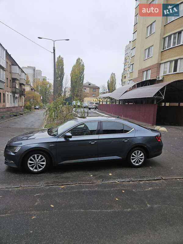 Ліфтбек Skoda Superb 2016 в Обухові фото 20 Ліфтбек Skoda Superb 2016 в Обухові