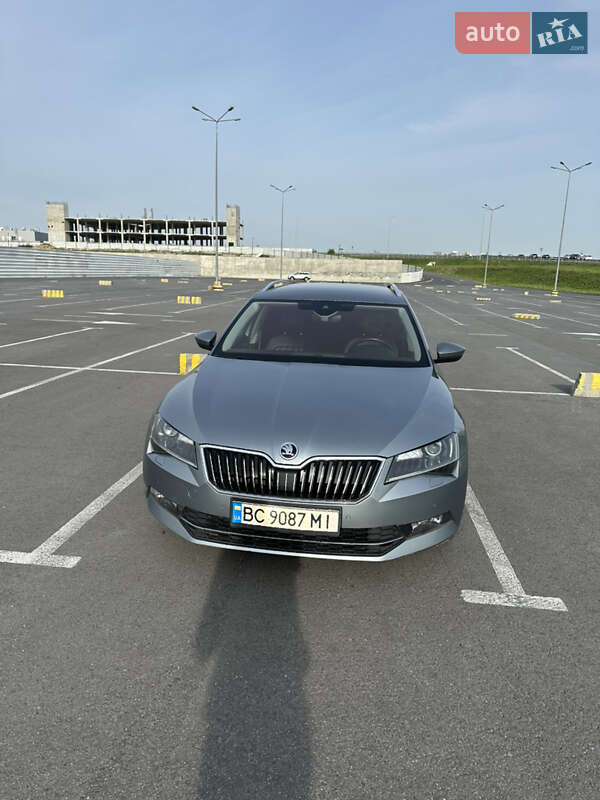 Універсал Skoda Superb 2017 в Львові