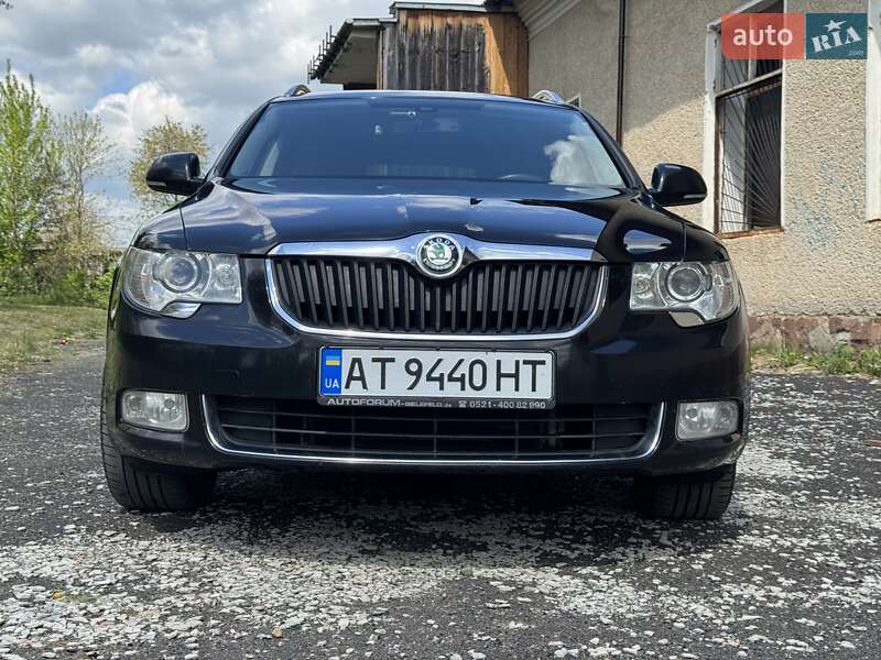 Універсал Skoda Superb 2012 в 