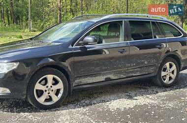 Універсал Skoda Superb 2012 в 