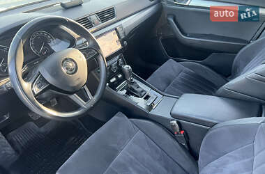 Лифтбек Skoda Superb 2017 в 