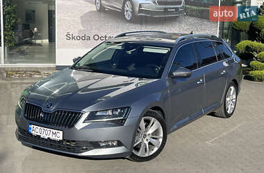 Універсал Skoda Superb 2017 в 
