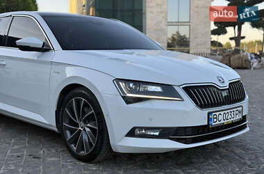 Ліфтбек Skoda Superb 2015 в 