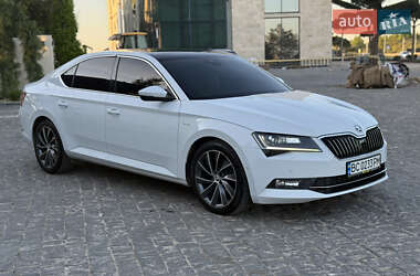 Ліфтбек Skoda Superb 2015 в 