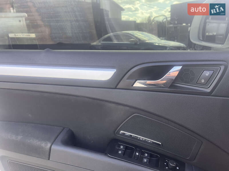 Лифтбек Skoda Superb 2013 в Львове