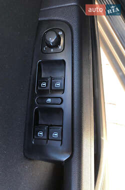 Лифтбек Skoda Superb 2012 в 