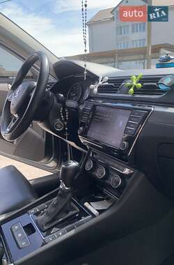 Універсал Skoda Superb 2016 в 