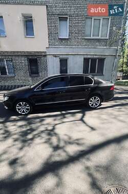 Лифтбек Skoda Superb 2008 в 