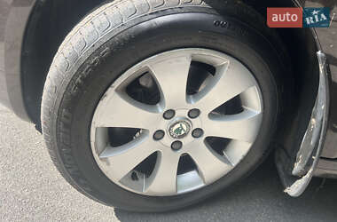 Лифтбек Skoda Superb 2013 в 