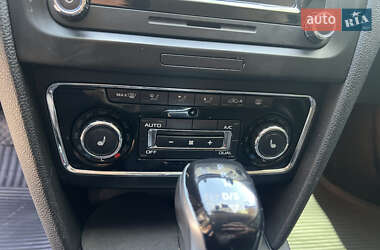 Лифтбек Skoda Superb 2014 в 